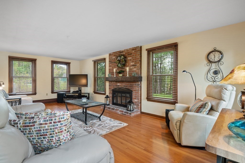 18 Bernard Road Dracut, MA 01826 - Photo 3 of 34 Gallery Image 3