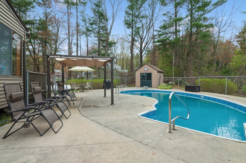 18 Bernard Road Dracut, MA 01826 - Photo 34 of 34 Gallery Image 34