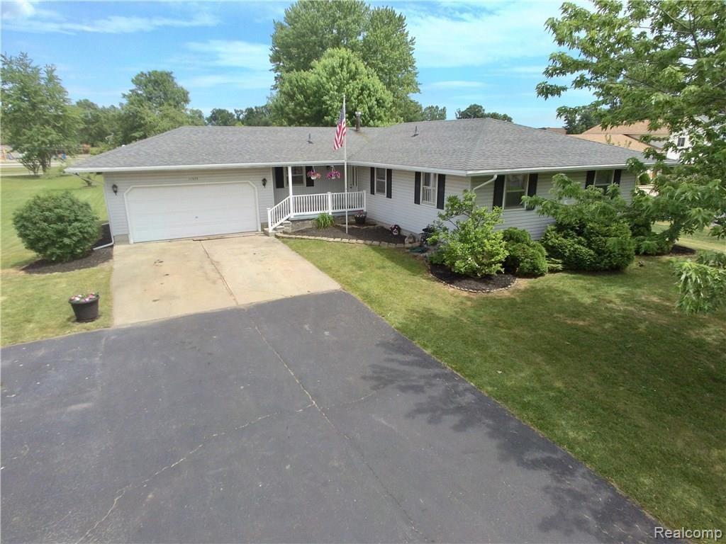 11434 Grafton Road Carleton, MI 48117 - Photo 1 of 50