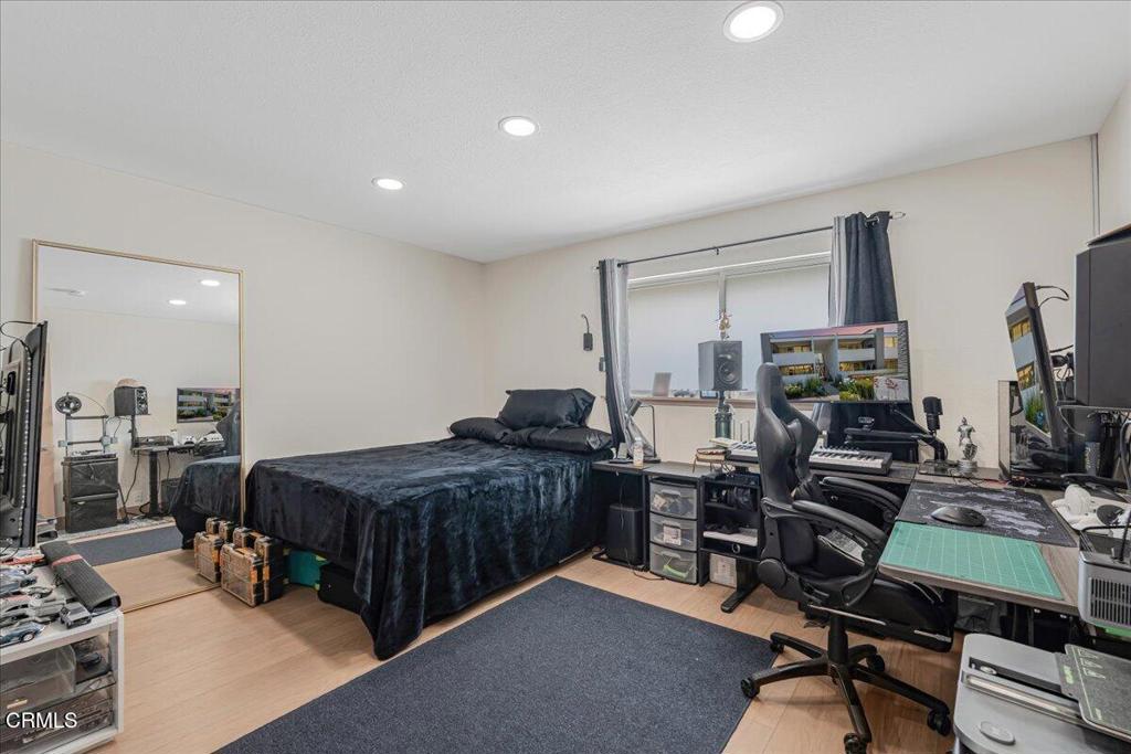 1357 Edgewood Way Oxnard, CA 93030 - Photo 24 of 34 26-DSC06250
