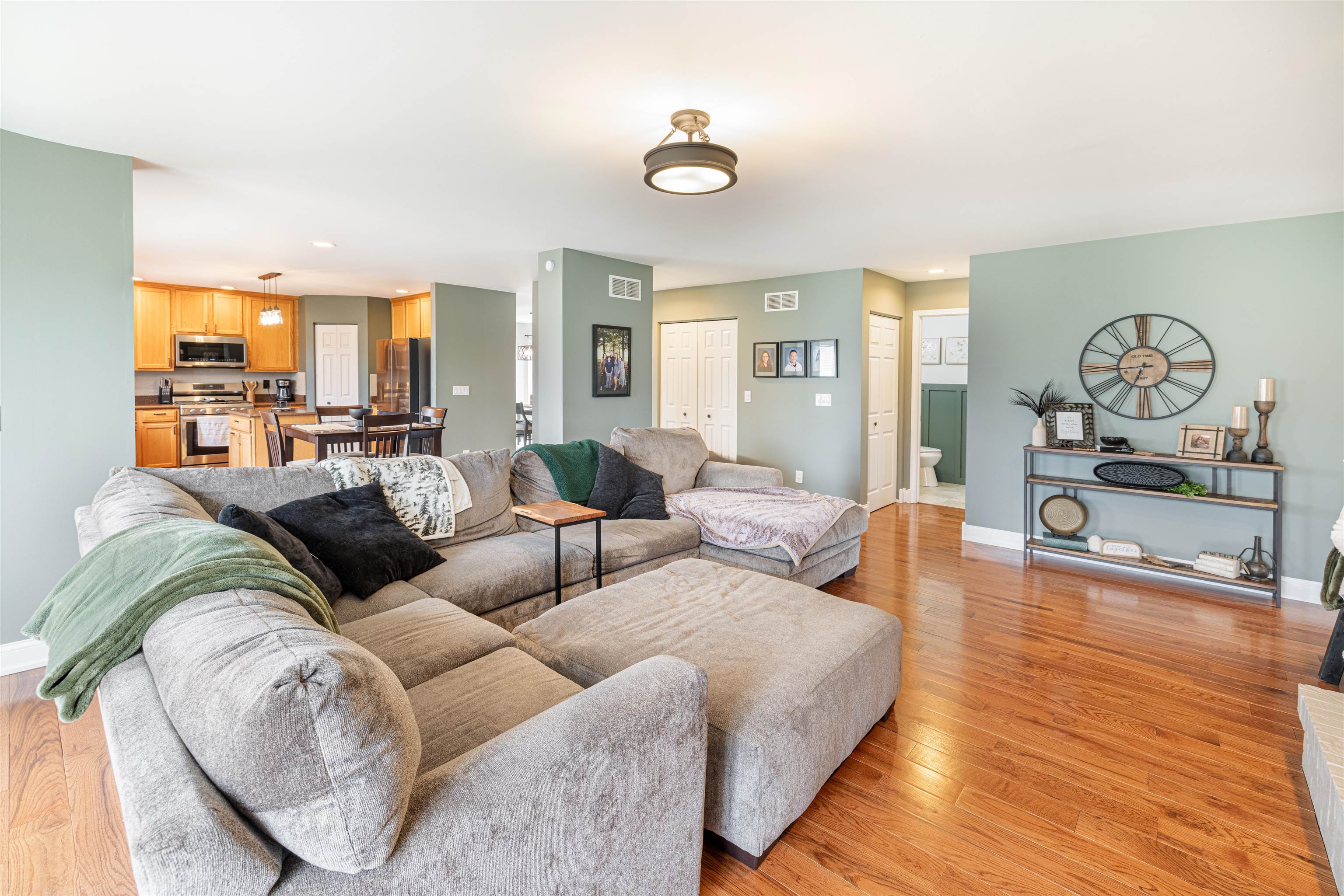 3605 Eagles Ridge Drive Beloit, WI 53511 - Photo 18 of 54