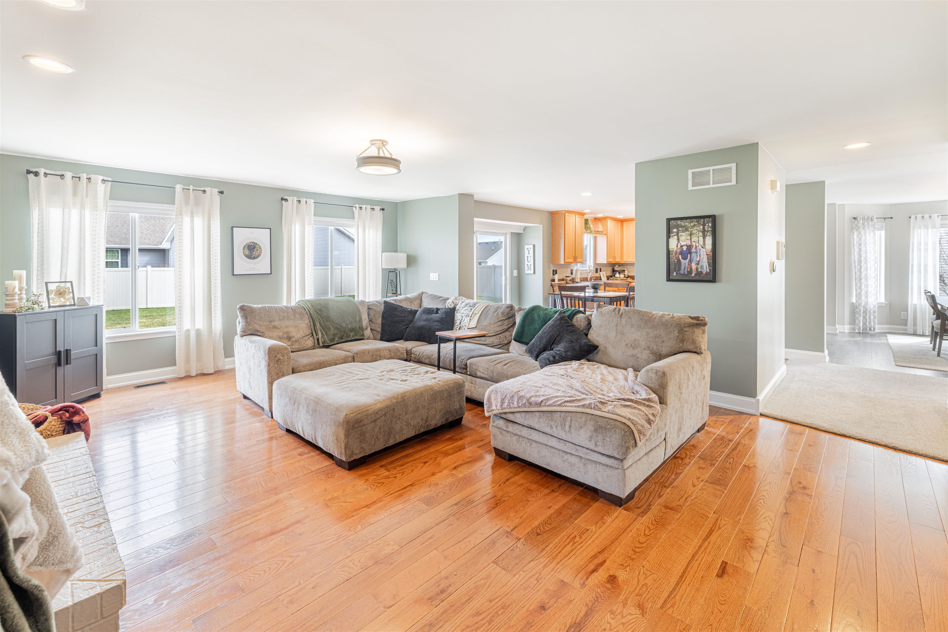 3605 Eagles Ridge Drive Beloit, WI 53511 - Photo 20 of 54