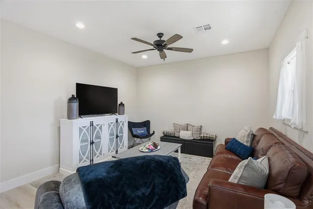 $979,999 | 152 Marilyn Lane, Longville, LA 70652