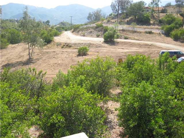 39537 Jones Road Fallbrook, CA 92028 - Photo 21 of 25 Open Area Room to build??