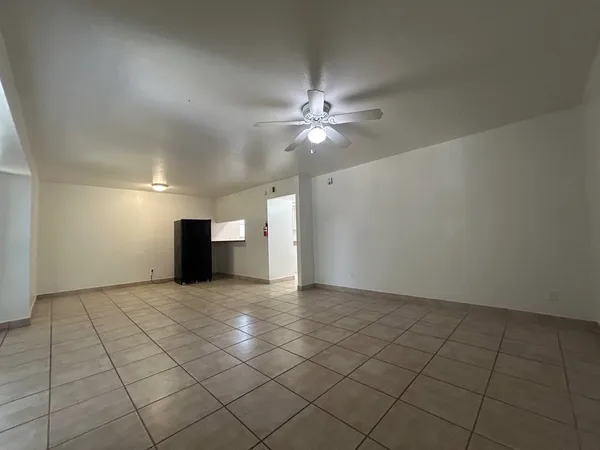 $1,099 | 1010 South Wayside Drive, Unit 318, Houston, TX 77023