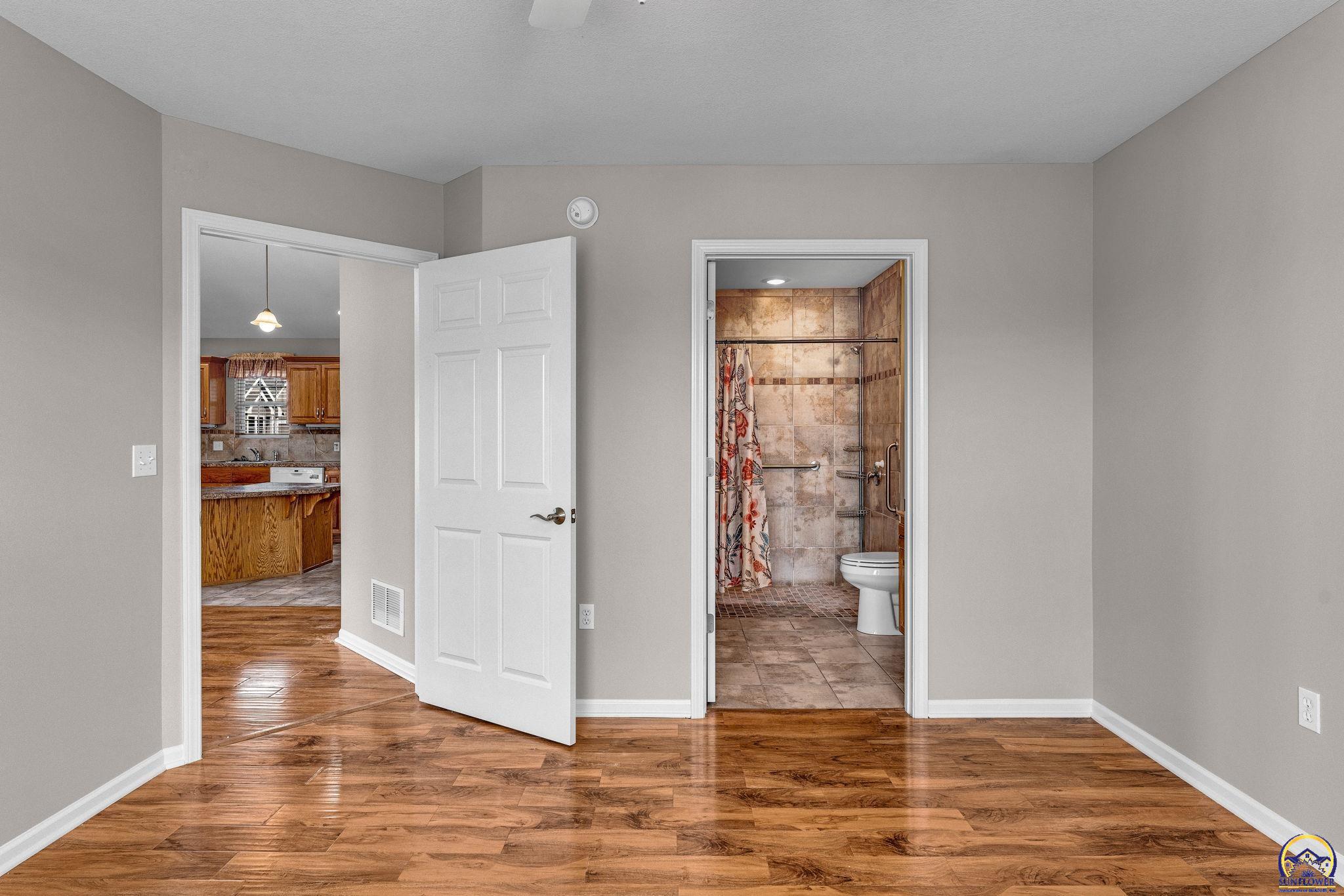 5515 Southwest Chapella Street Topeka, KS 66614 - Photo 13 of 23