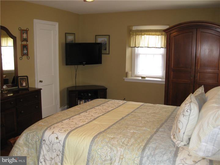 712 Harvard Road Bala Cynwyd, PA 19004 - Photo 17 of 25 Bedroom - Main