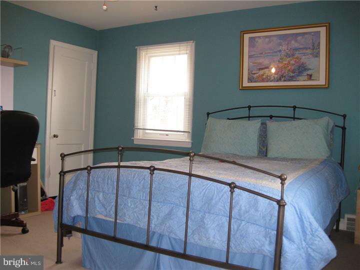712 Harvard Road Bala Cynwyd, PA 19004 - Photo 19 of 25 Bedroom 2