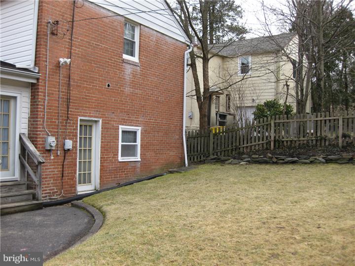 712 Harvard Road Bala Cynwyd, PA 19004 - Photo 23 of 25 Gallery Image 23