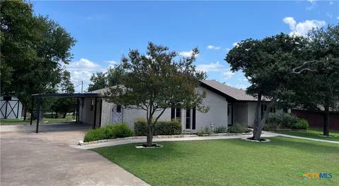 $425,000 | 17 Oakmont Circle, Belton, TX 76513