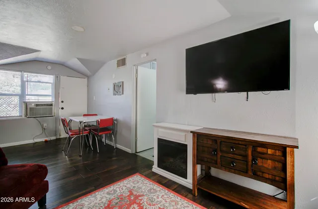 $305,000 | 877 East Sycamore Street, Globe, AZ 85501