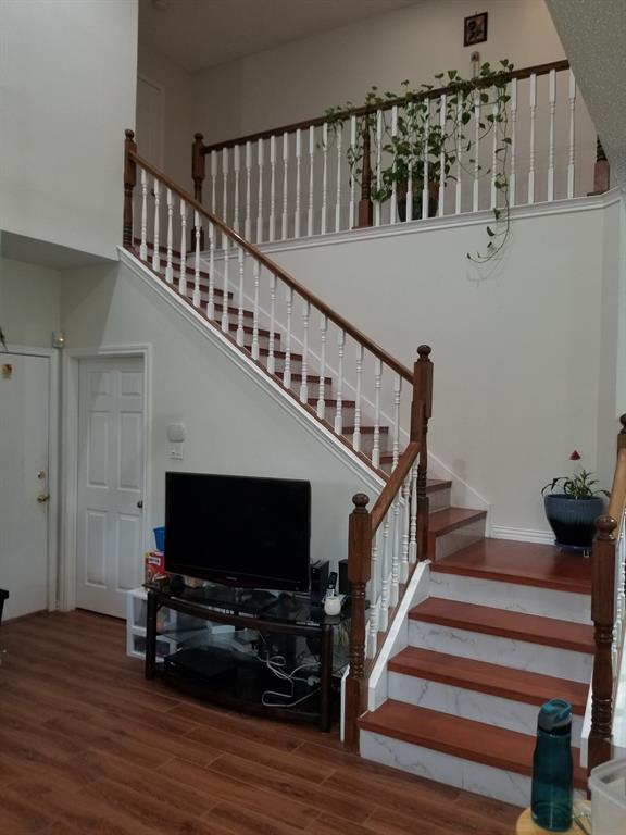 800 Santa Fe Trail Irving, TX 75063 - Photo 5 of 17 In formal Living to Upstairs