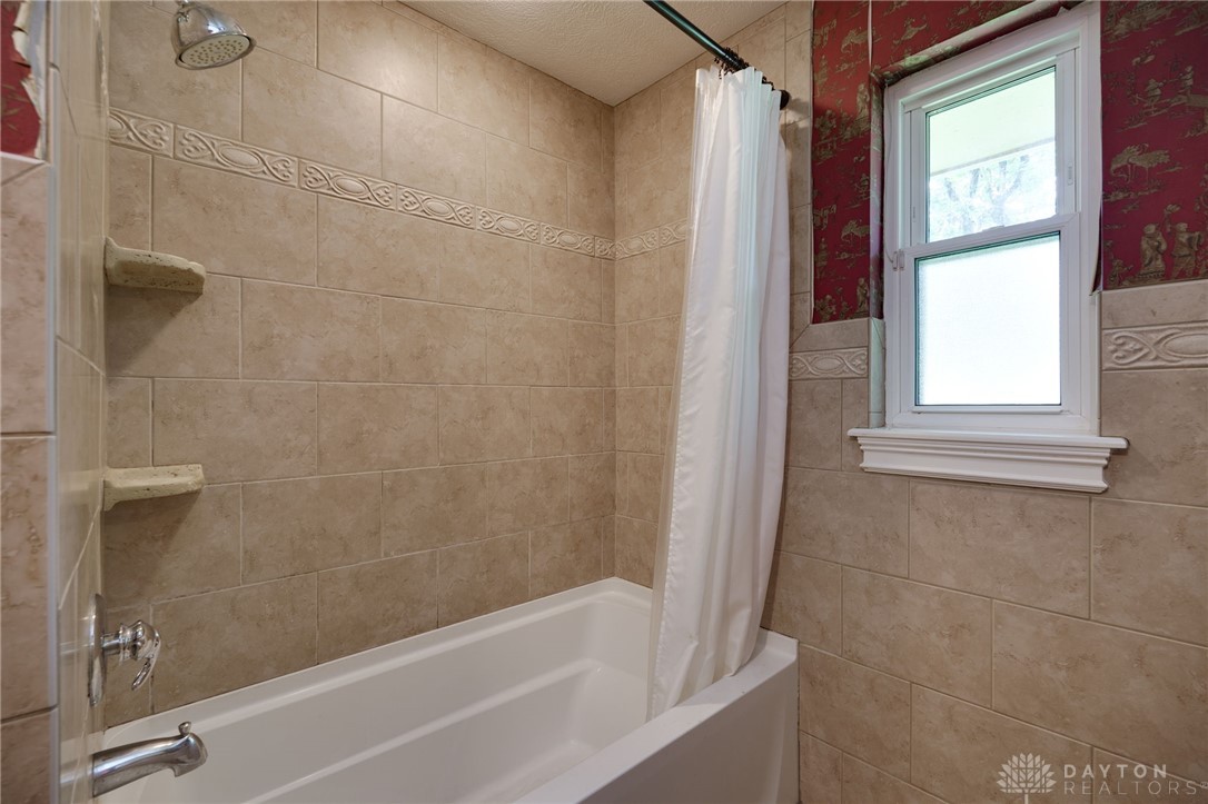 354 Imogene Road Dayton, OH 45405 - Photo 17 of 39 Gallery Image 17