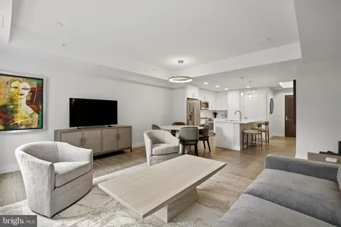 $895,900 | 225 Strand Street, Unit 202, Alexandria, VA 22314