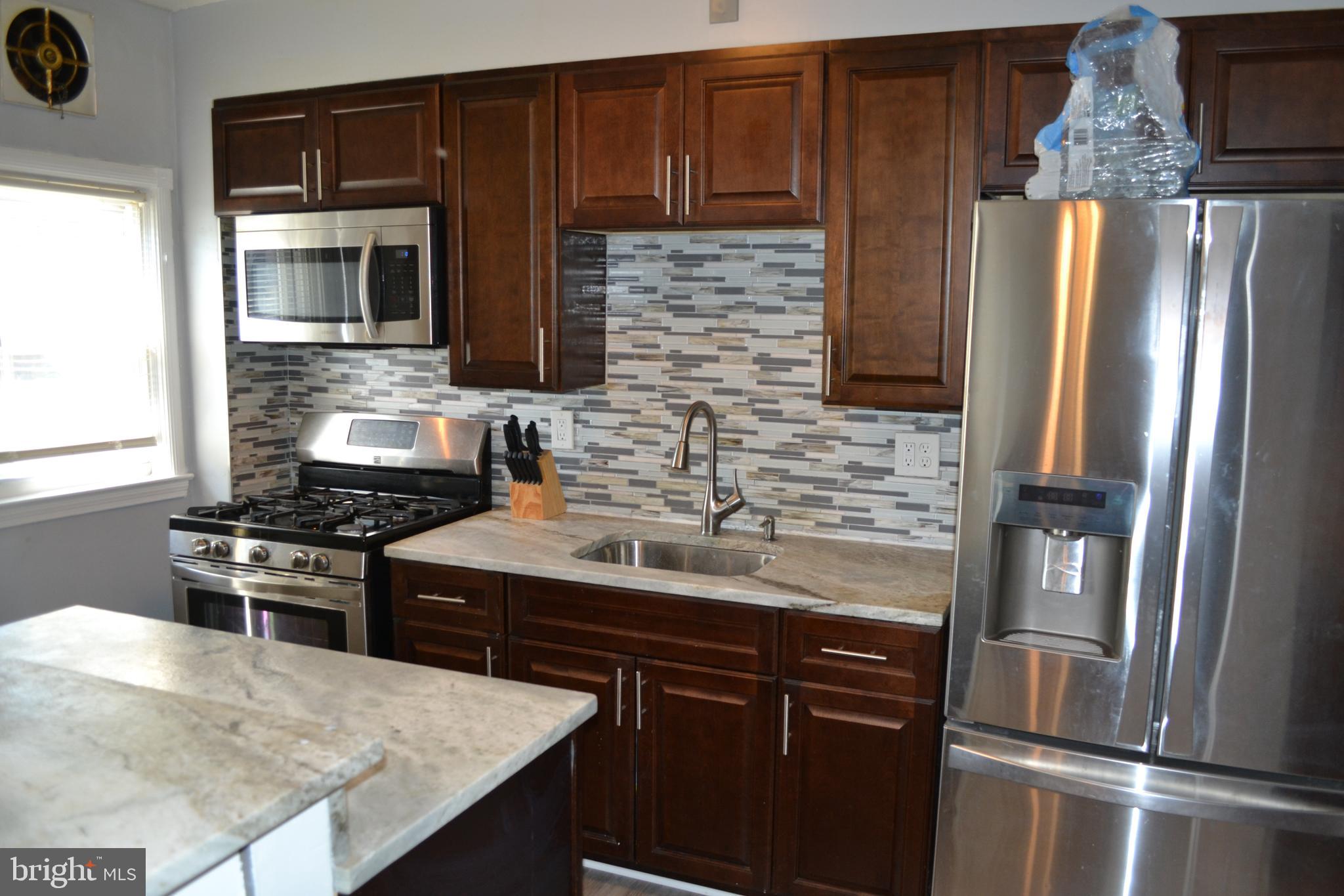 5153 Frederick Avenue Baltimore, MD 21229 - Photo 10 of 29