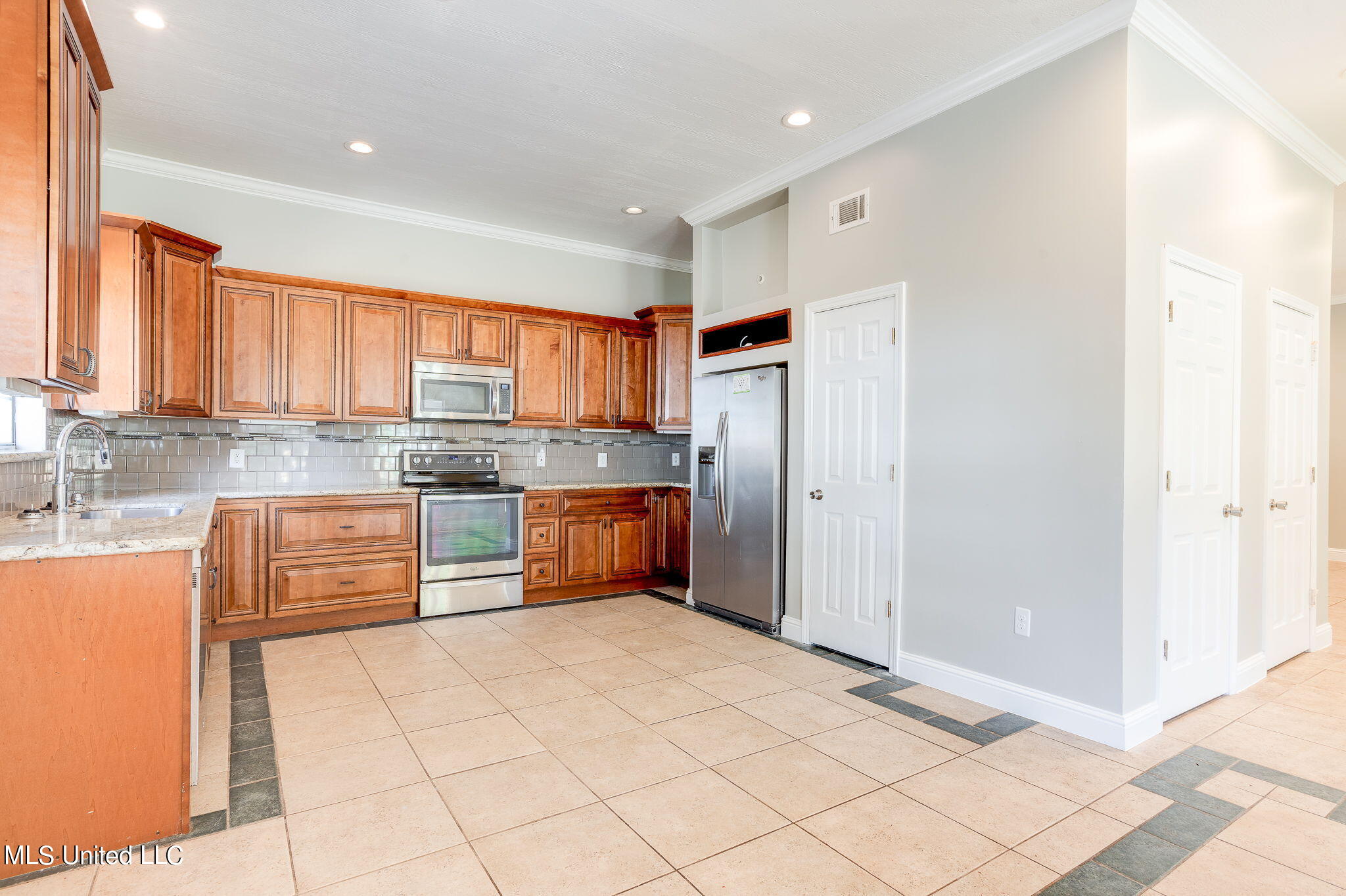 20050 Watts Road Long Beach, MS 39560 - Photo 16 of 44 Kitchen