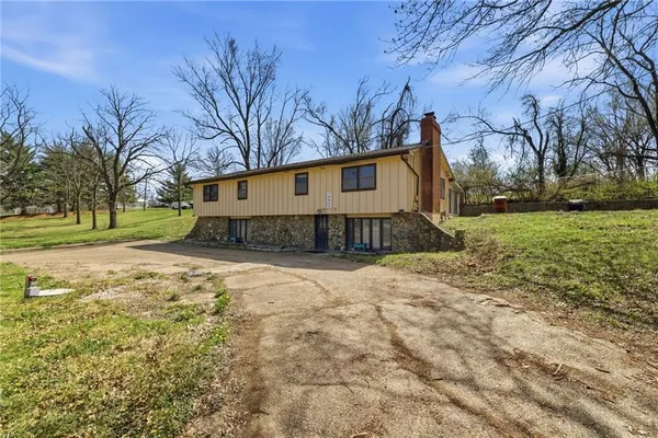 $219,000 | 14903 East Kentucky Road, Independence, MO 64050