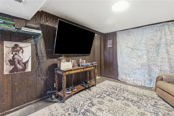 $219,000 | 14903 East Kentucky Road, Independence, MO 64050