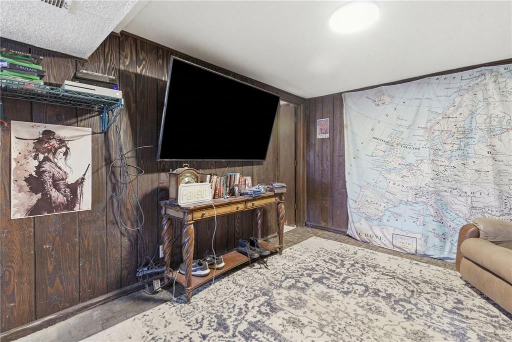 14903 East Kentucky Road Independence, MO 64050 - Photo 7 of 42