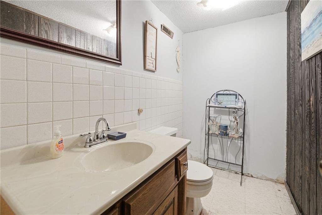 14903 East Kentucky Road Independence, MO 64050 - Photo 9 of 42