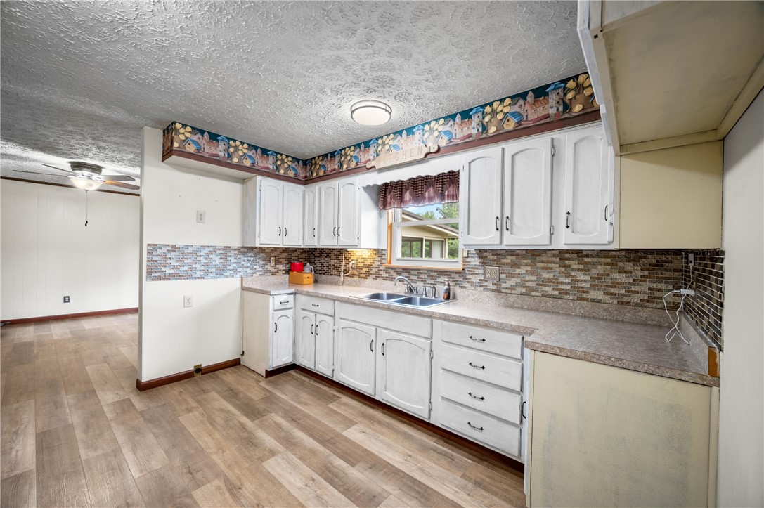 148 East Steidl Road Paris, IL 61944 - Photo 3 of 32