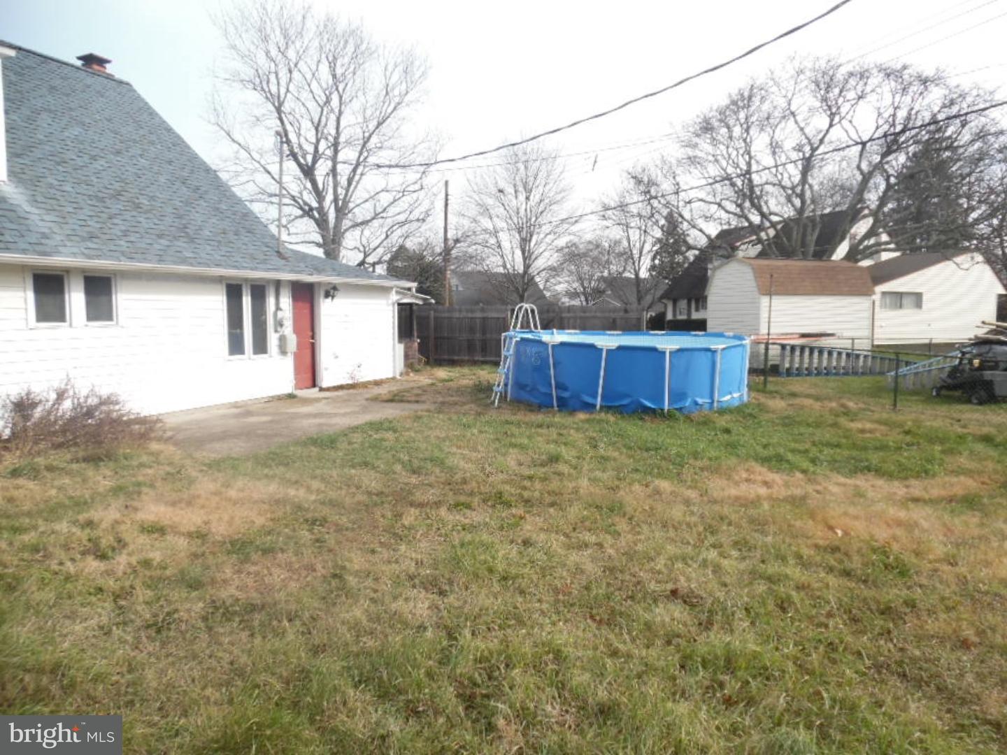 25 Maroon Road Levittown, PA 19056 - Photo 4 of 25 Gallery Image 4