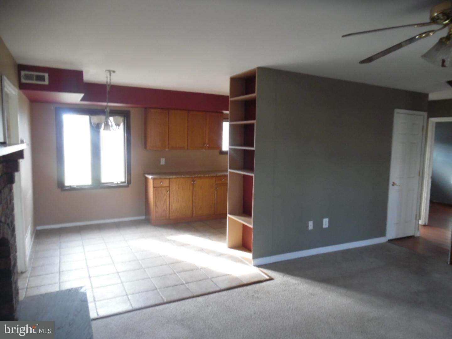 25 Maroon Road Levittown, PA 19056 - Photo 6 of 25 Gallery Image 6
