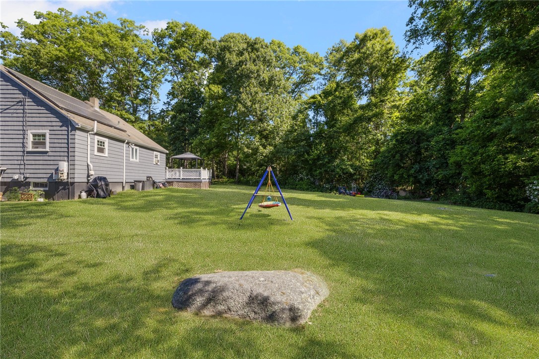 400 Crandall Road Tiverton, RI 02878 - Photo 26 of 32