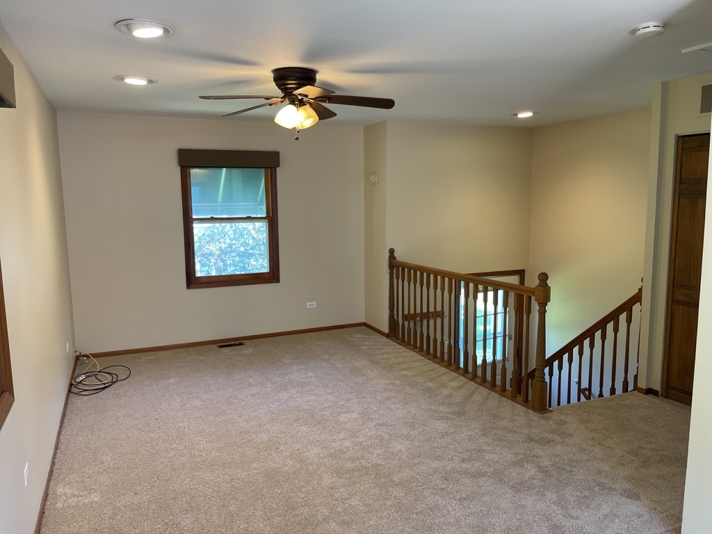352 College Street Crystal Lake, IL 60014 - Photo 5 of 20