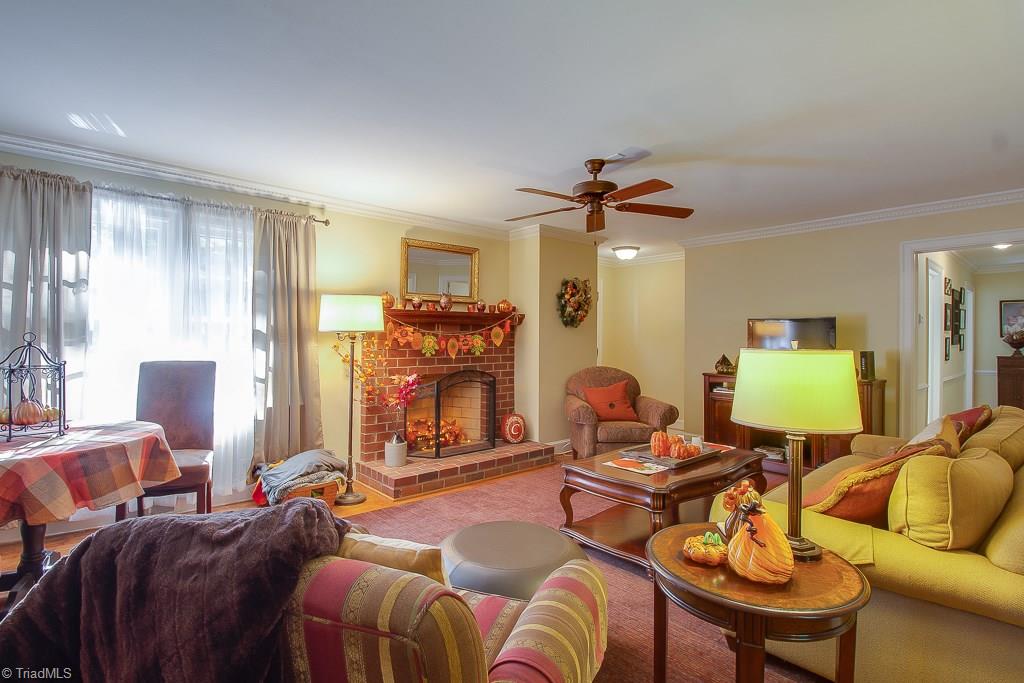 854 Chester Road Winston-Salem, NC 27104 - Photo 2 of 27 Gallery Image 2