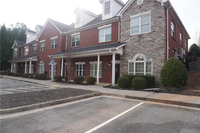 $3,100 | 530 Highland Station Drive, Unit 3004, Suwanee, GA 30024