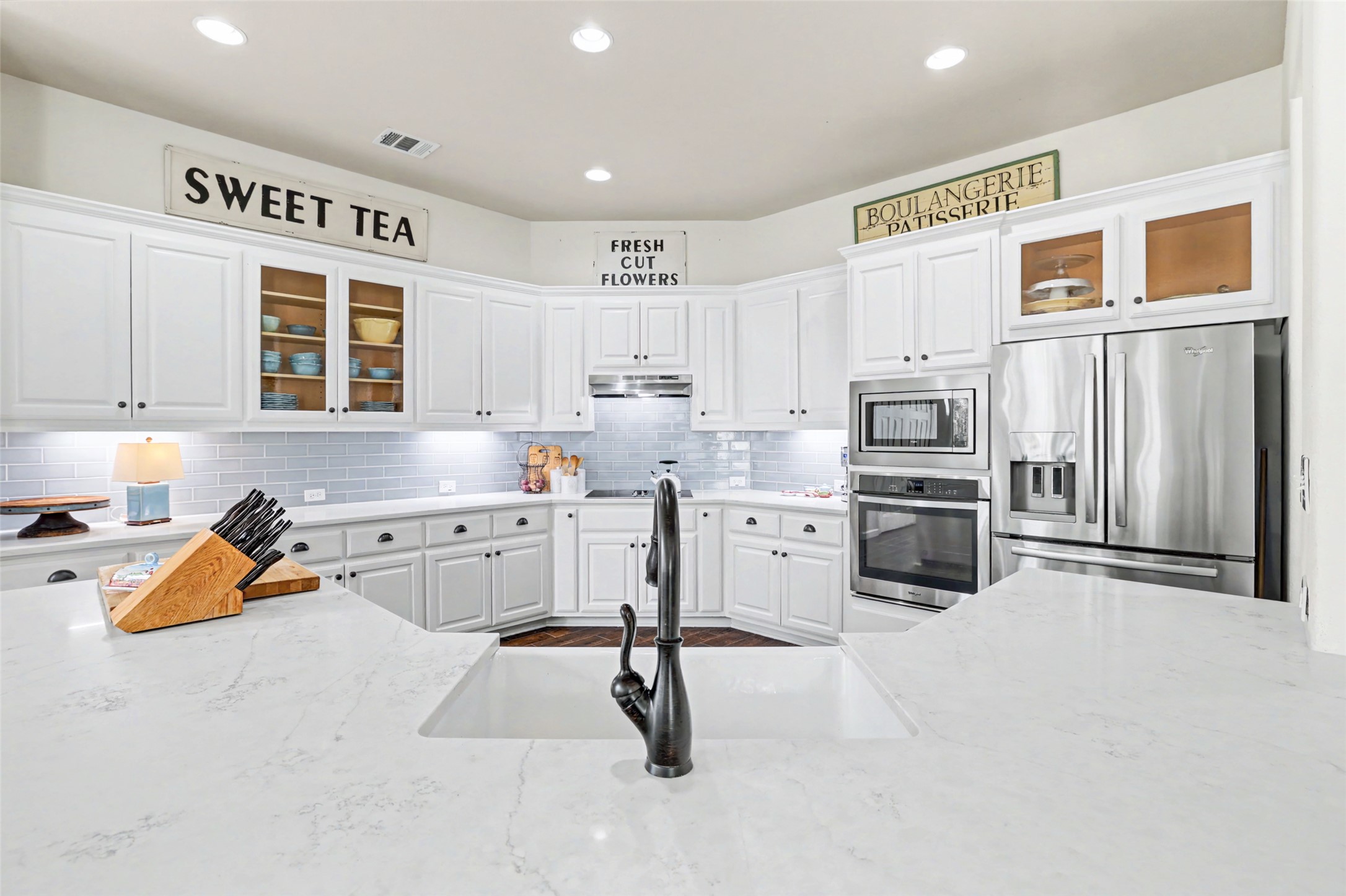 134 Fairwood Drive Georgetown, TX 78628 - Photo 13 of 39