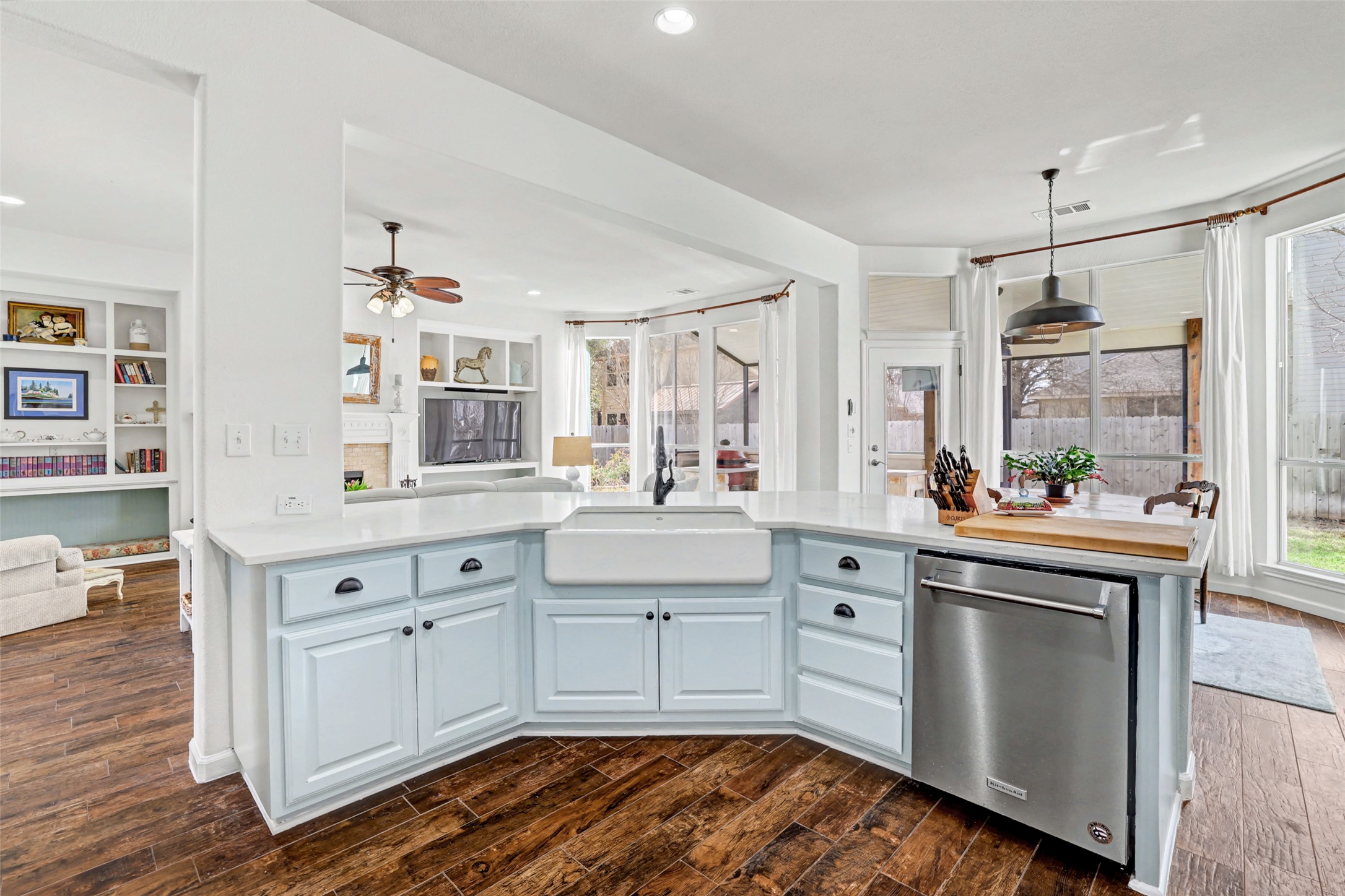 134 Fairwood Drive Georgetown, TX 78628 - Photo 15 of 39