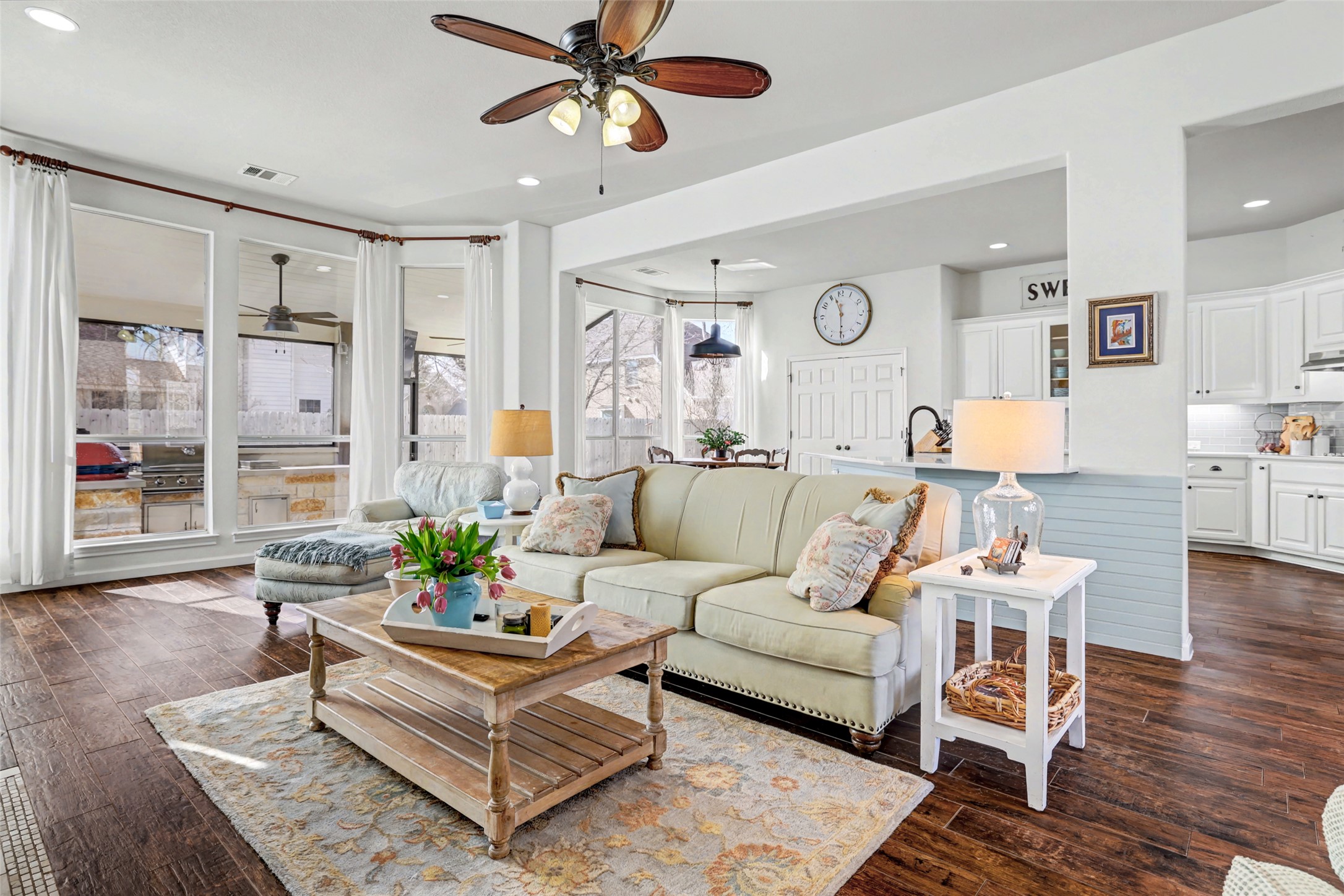 134 Fairwood Drive Georgetown, TX 78628 - Photo 10 of 39