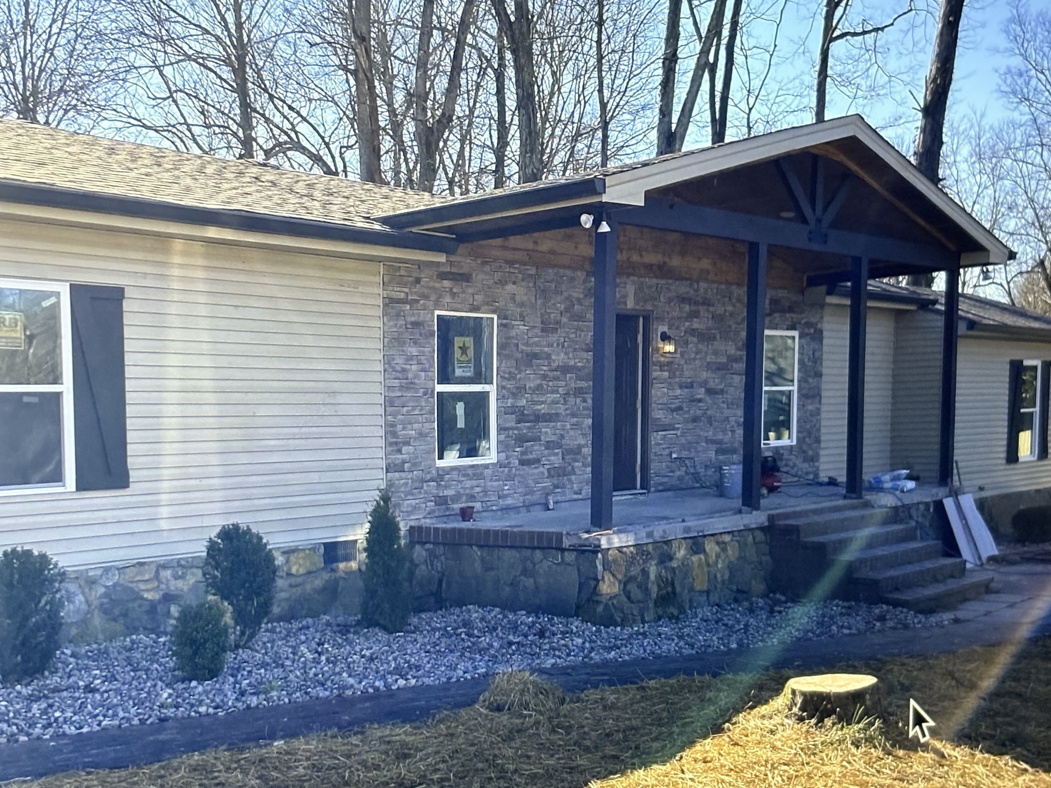 1019 Keytown Road Portland, TN 37148 - Photo 1 of 1 a front view of a house with garden