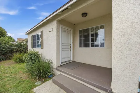 $1,049,000 | 2007 Thurman Avenue, Los Angeles, CA 90016