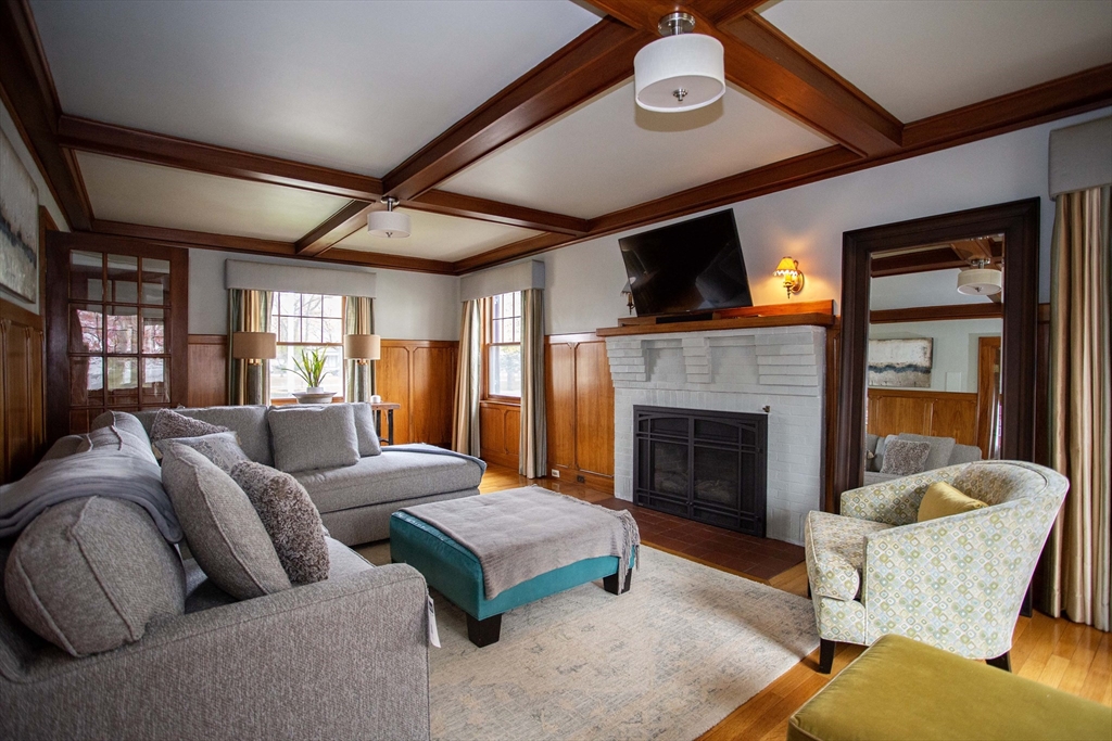 284 Main Street Wakefield, MA 01880 - Photo 15 of 42