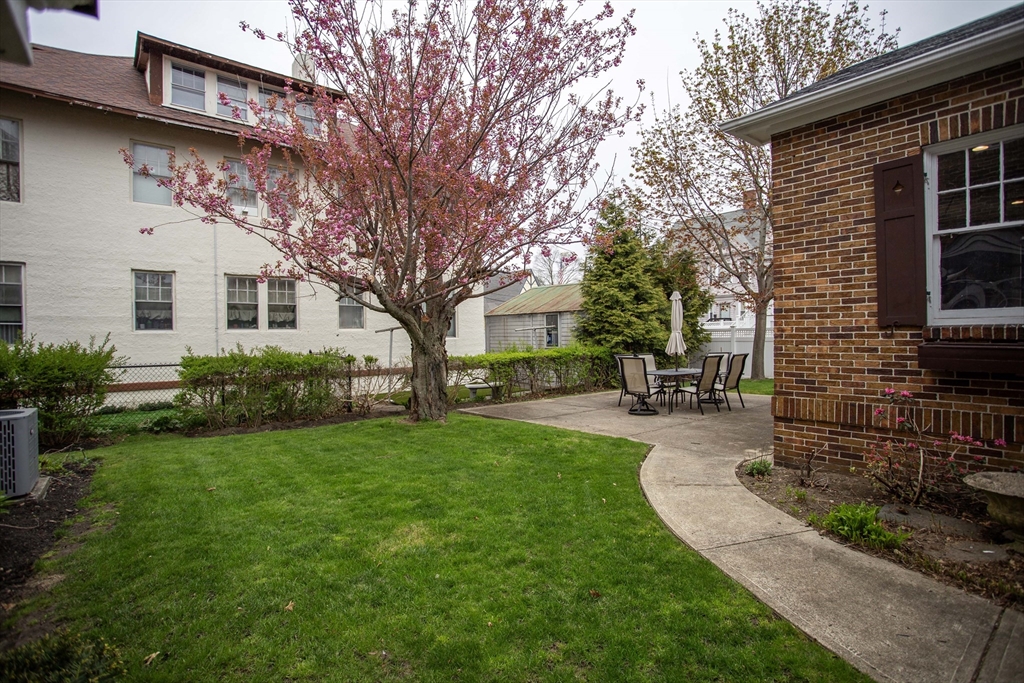 284 Main Street Wakefield, MA 01880 - Photo 39 of 42