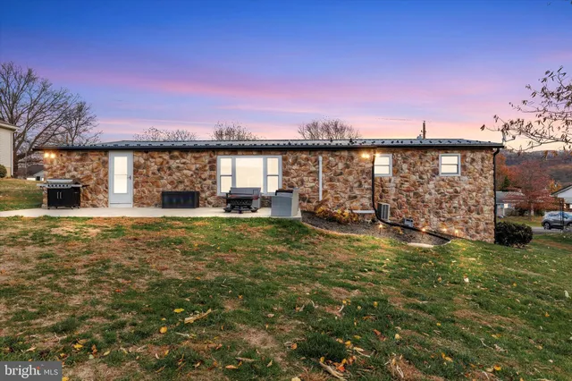 $274,900 | 133 Wilhour Road, Elizabethville, PA 17023