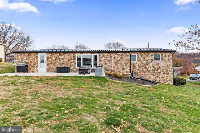 $274,900 | 133 Wilhour Road, Elizabethville, PA 17023