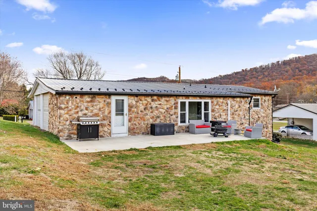 $274,900 | 133 Wilhour Road, Elizabethville, PA 17023