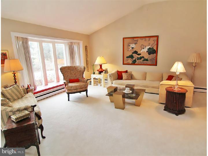 1717 Lawrence Road Havertown, PA 19083 - Photo 3 of 21 Living Room
