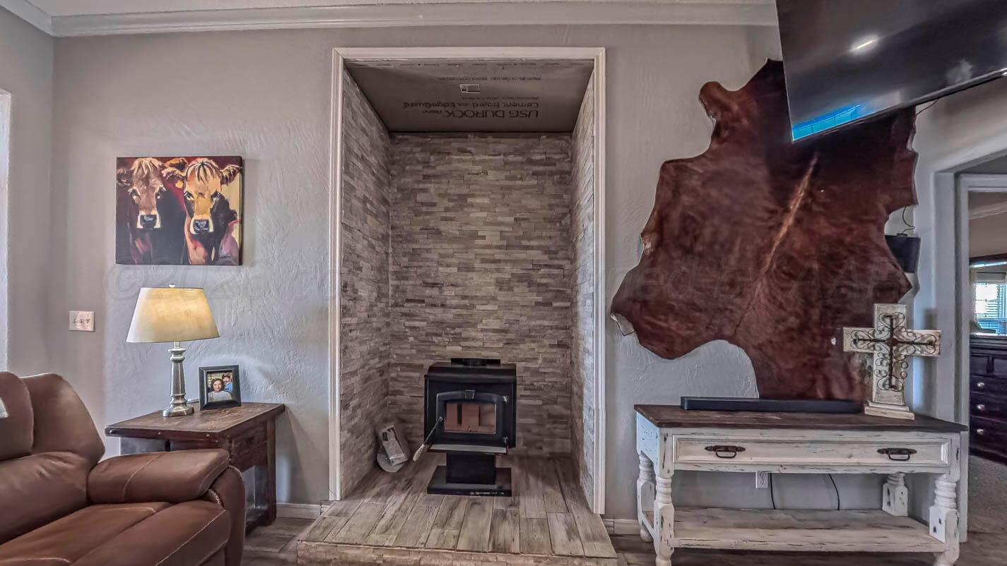 18600 Sundancer Lane Bushland, TX 79124 - Photo 6 of 26 Living Room