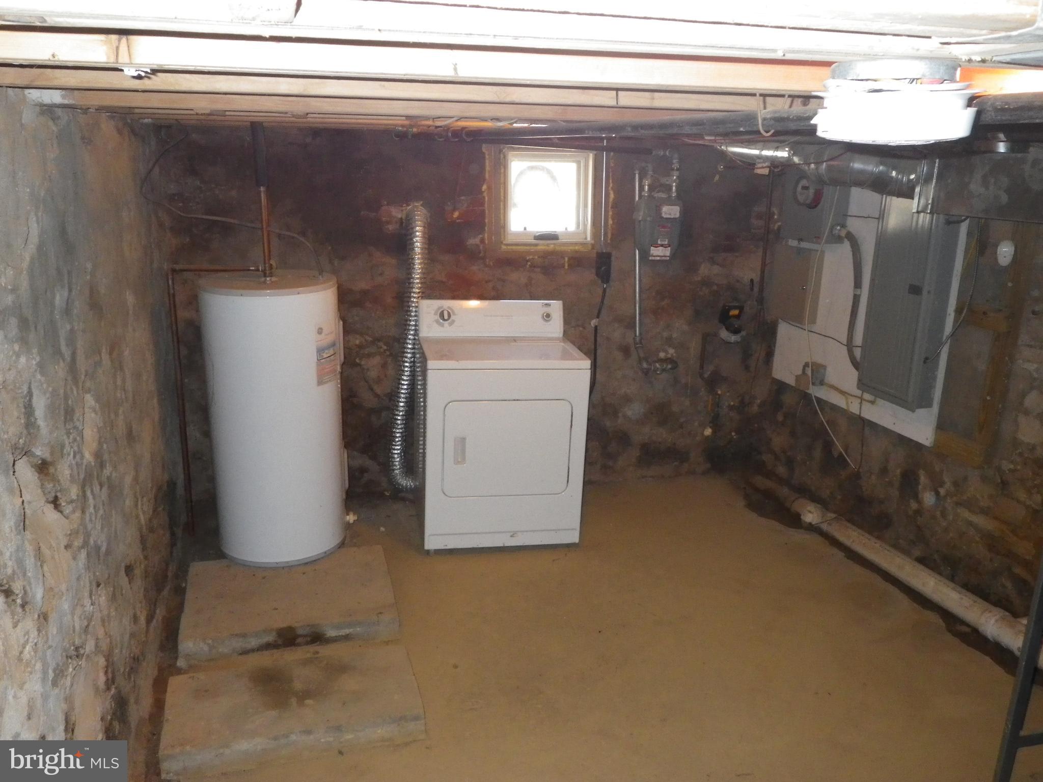 523 Budd Street Philadelphia, PA 19104 - Photo 41 of 48 a utility room with a washer and dryer