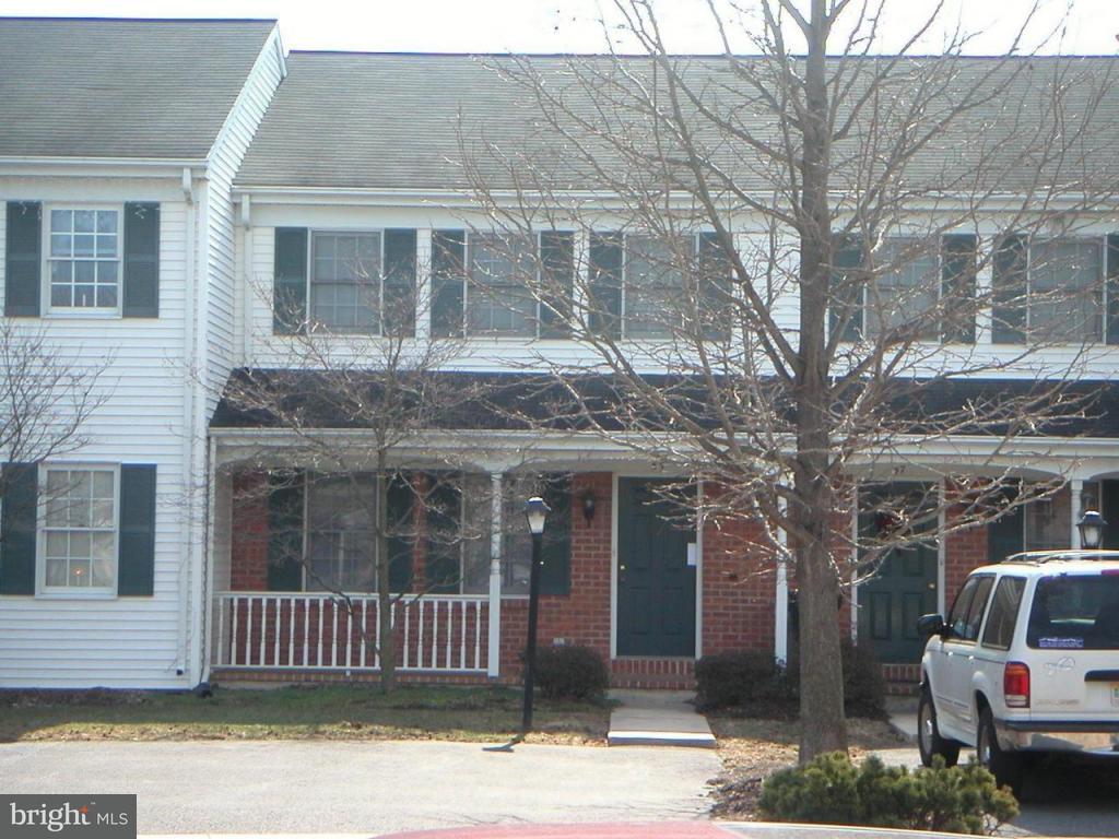 55 Robinhill Drive Lititz, PA 17543 - Photo 1 of 9 Gallery Image 1