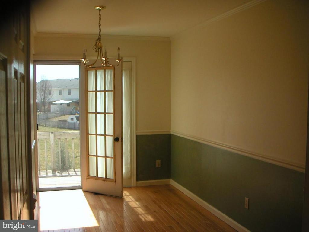 55 Robinhill Drive Lititz, PA 17543 - Photo 2 of 9 Gallery Image 2