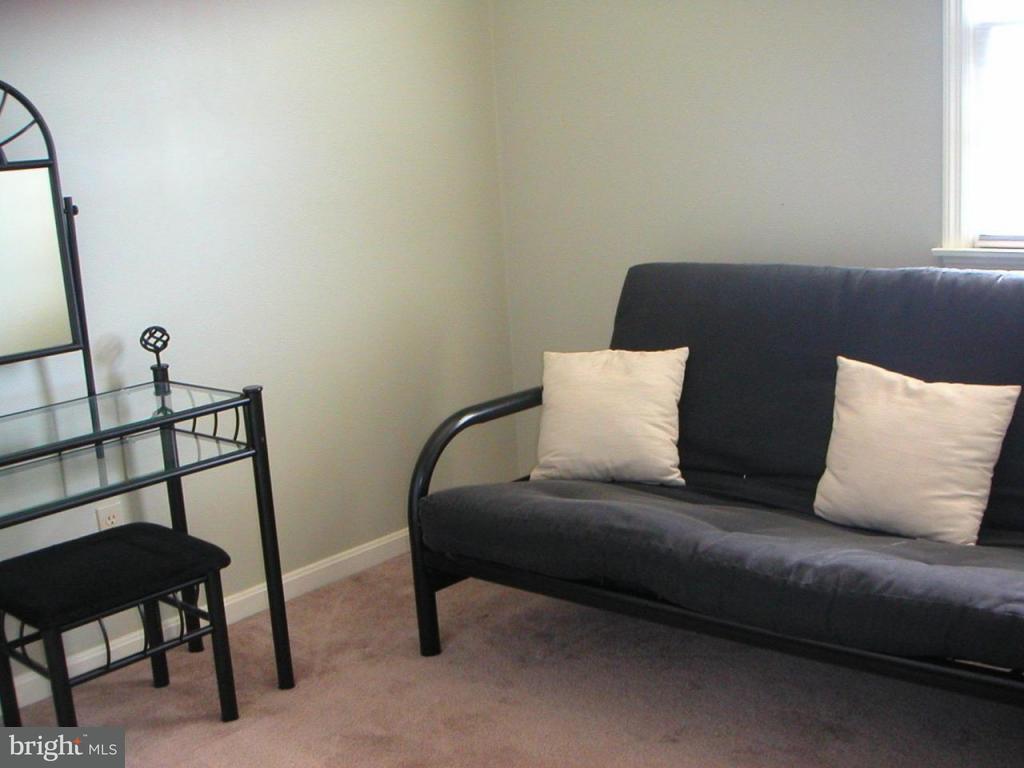 55 Robinhill Drive Lititz, PA 17543 - Photo 8 of 9 Gallery Image 8