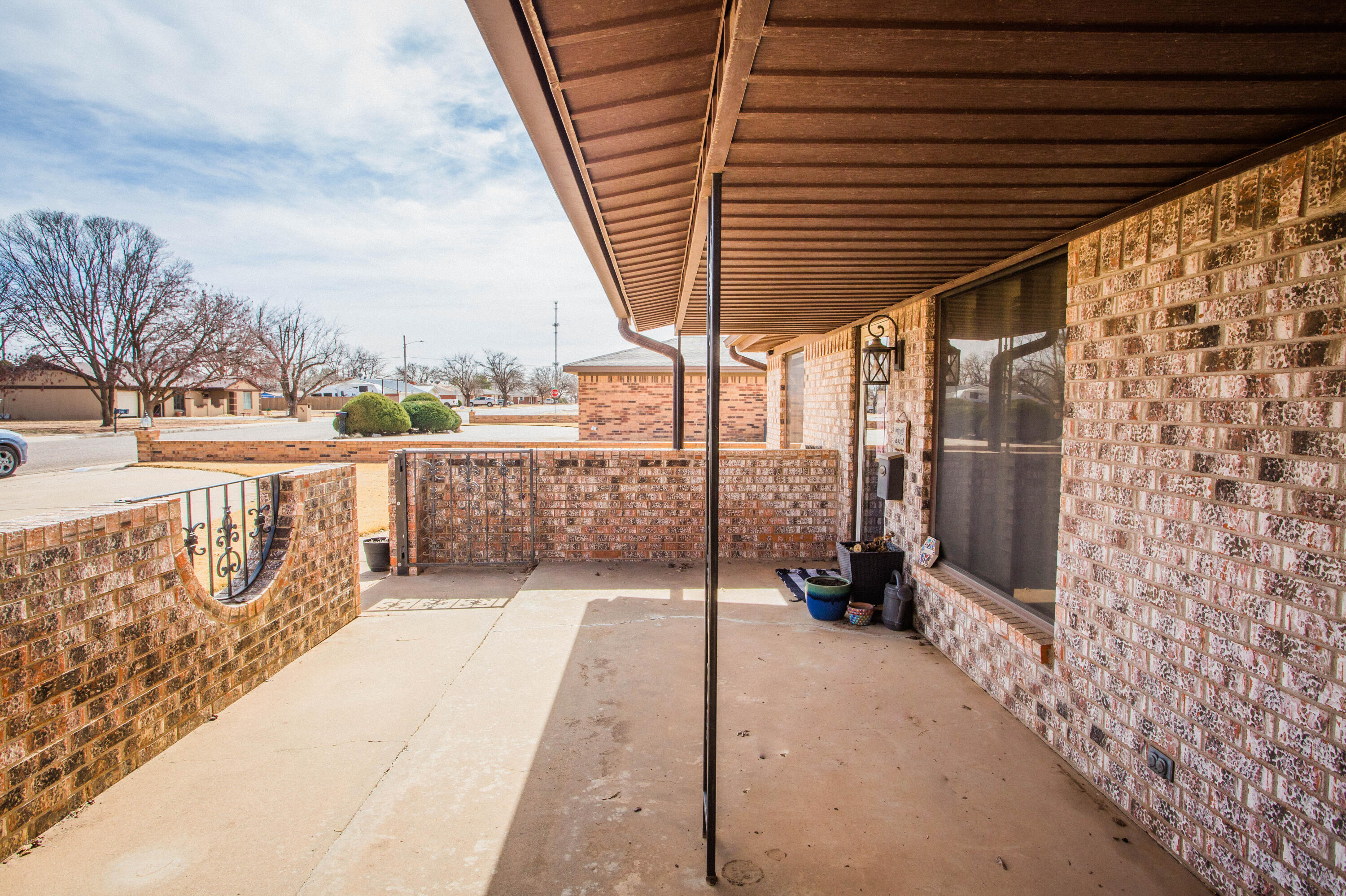 705 South 22nd Street Slaton, TX 79364 - Photo 4 of 30 a view of railway station with sitting area