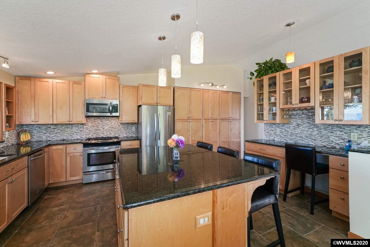 10395 Oak Hill Road Independence, OR 97351 - Photo 17 of 42 Gallery Image 17
