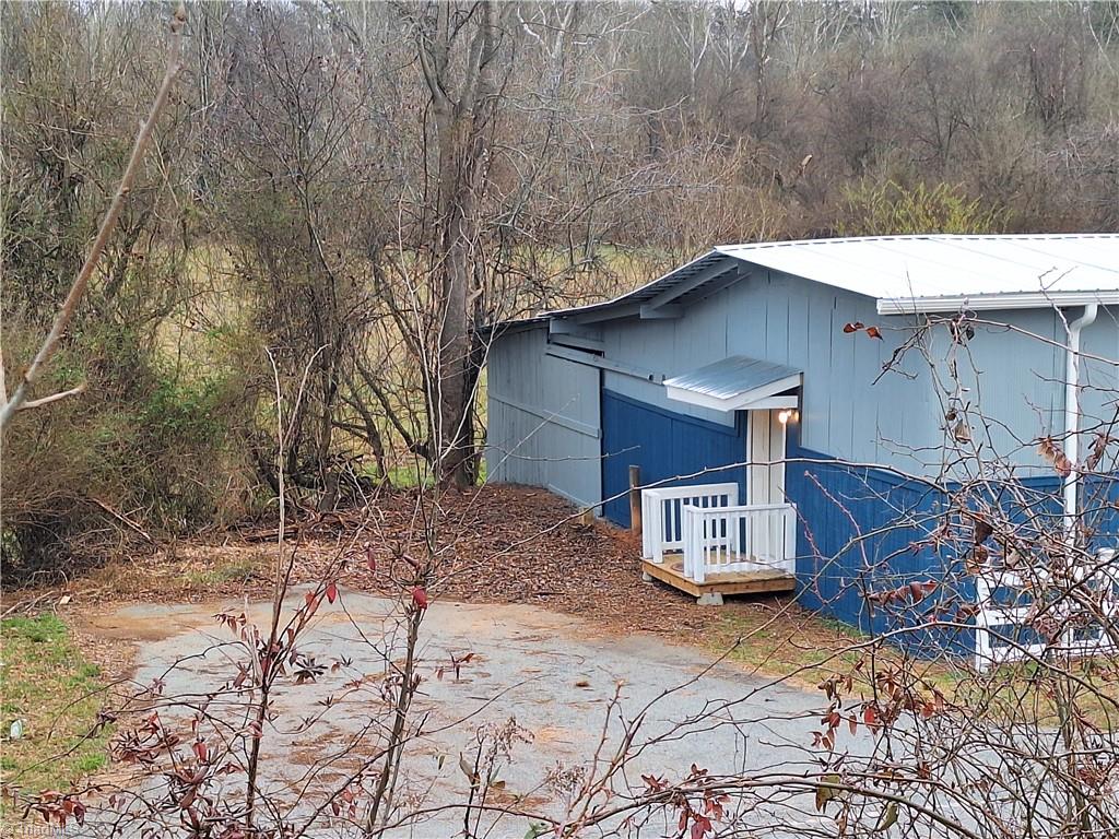 315 Water Plant Road Madison, NC 27025 - Photo 5 of 15 Gallery Image 5